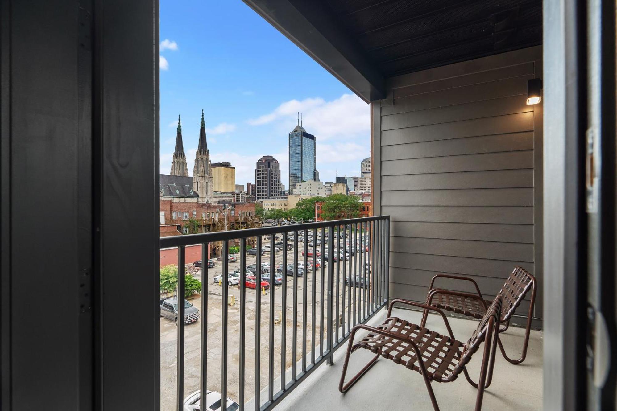 Cozysuites On Mass With Garage Parking #7 Indianapolis Exteriér fotografie